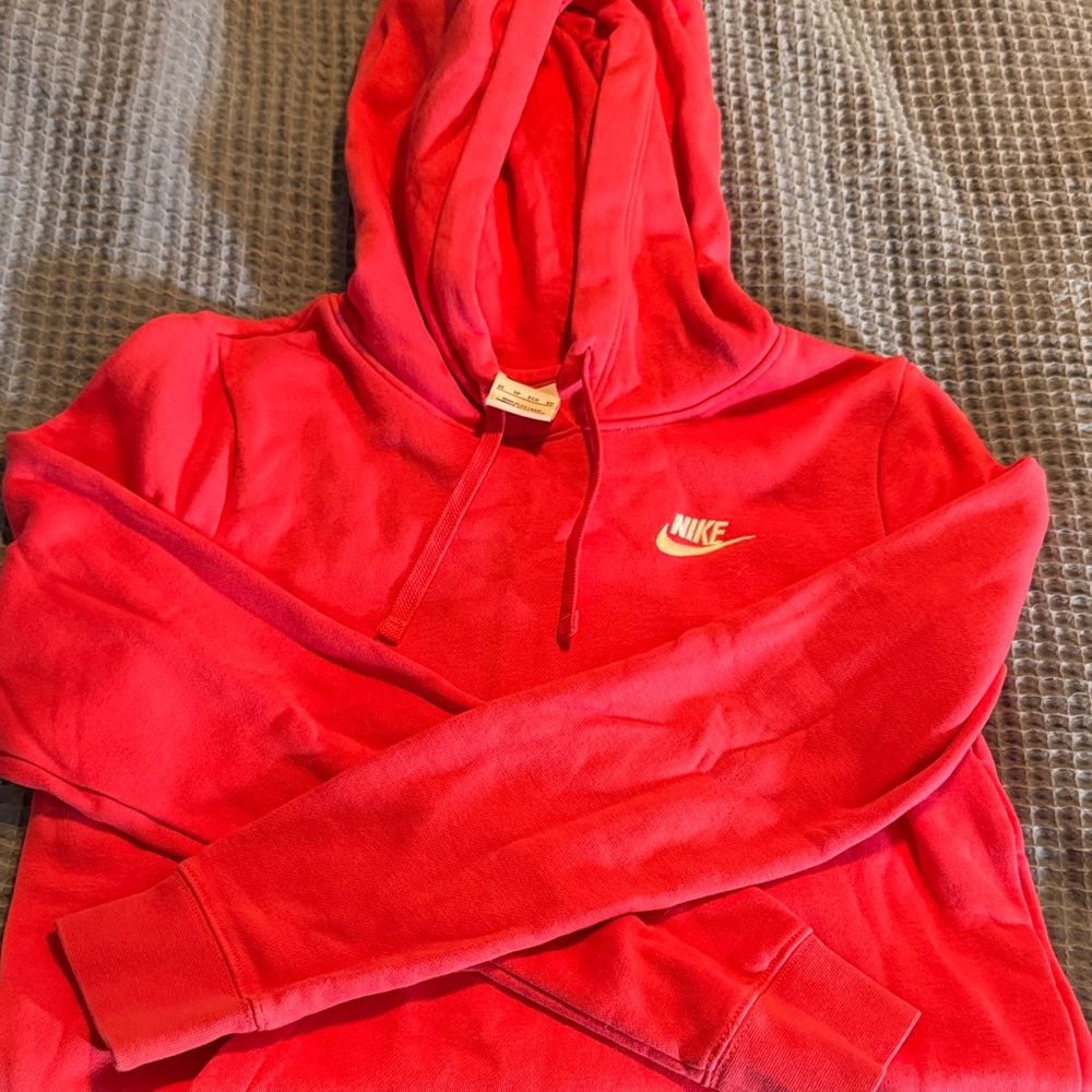 Nike Vibrant pink Pullover Hoodie; xs; excellent condition